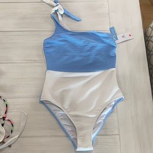 NWT cupshe swimsuit